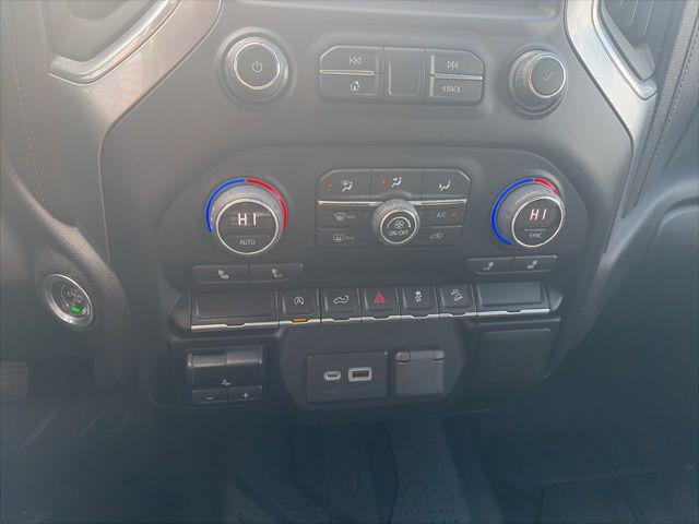 2022 Chevrolet Silverado 1500 4WD Crew Cab Short Bed LT