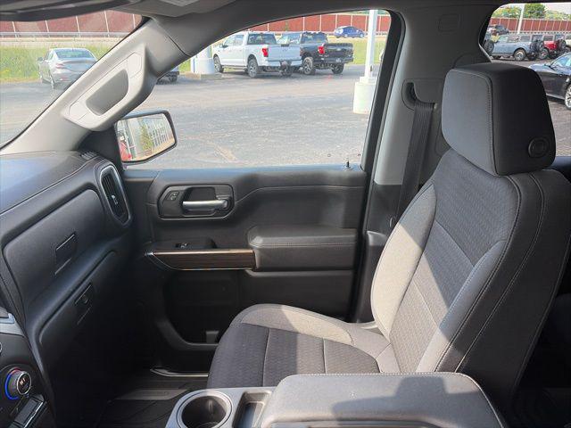2022 Chevrolet Silverado 1500 4WD Crew Cab Short Bed LT