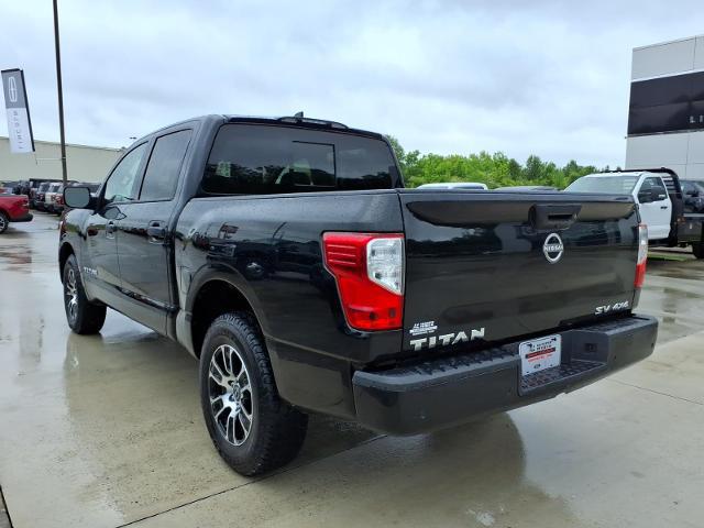 2023 Nissan Titan Crew Cab SV 4x4
