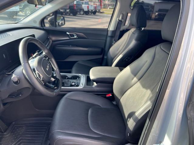 2025 Kia Carnival MPV SX