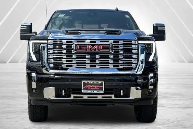 2026 GMC Sierra 2500HD Crew Cab, Standard Bed, Denali, 4WD