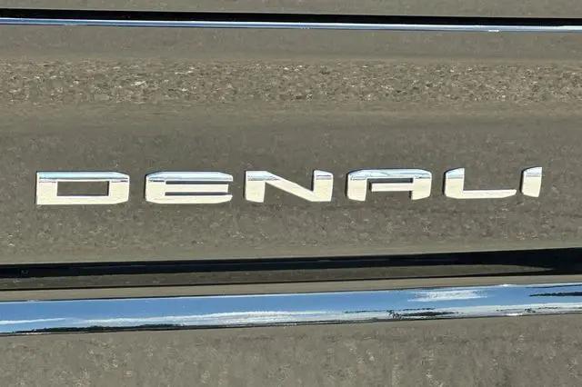 2026 GMC Sierra 2500HD Crew Cab, Standard Bed, Denali, 4WD