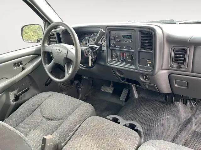 2003 Chevrolet Silverado 1500 WT