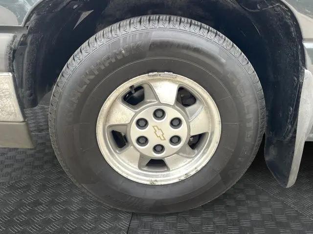 2003 Chevrolet Silverado 1500 WT