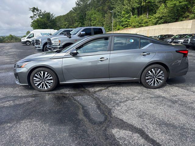 2023 Nissan Altima SV FWD
