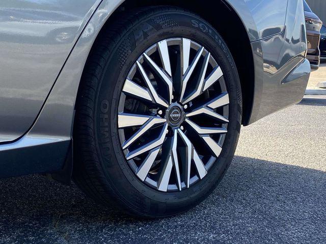 2023 Nissan Altima SV FWD