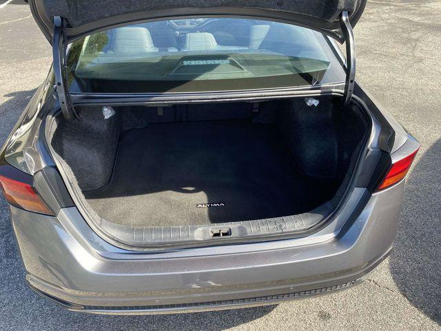 2023 Nissan Altima SV FWD