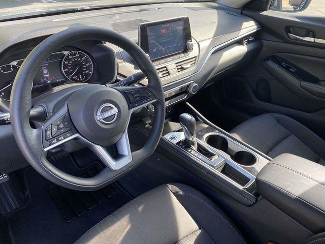 2023 Nissan Altima SV FWD