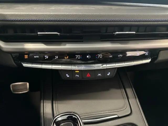 2025 Cadillac XT4 Sport