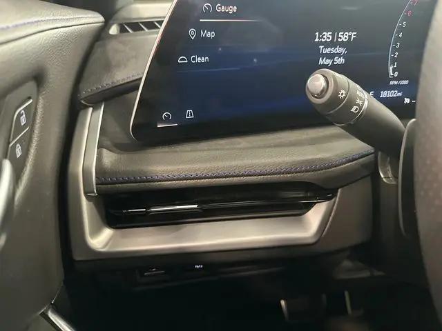 2025 Cadillac XT4 Sport
