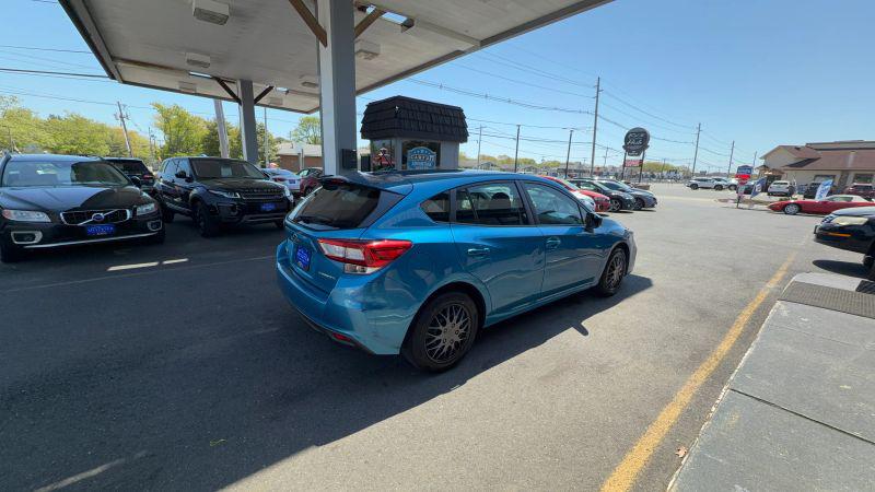 2019 Subaru Impreza 2.0i