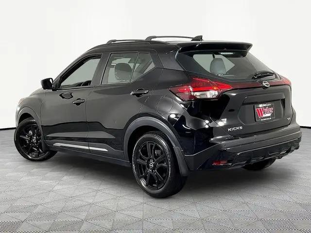 2022 Nissan Kicks SR Xtronic CVT