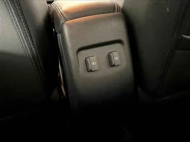 2022 Nissan Kicks SR Xtronic CVT