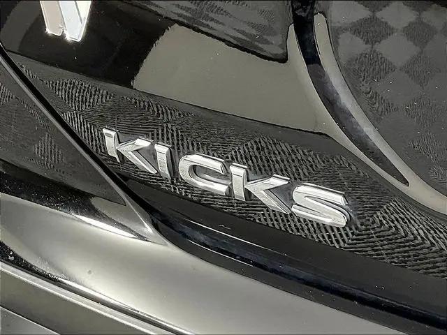 2022 Nissan Kicks SR Xtronic CVT