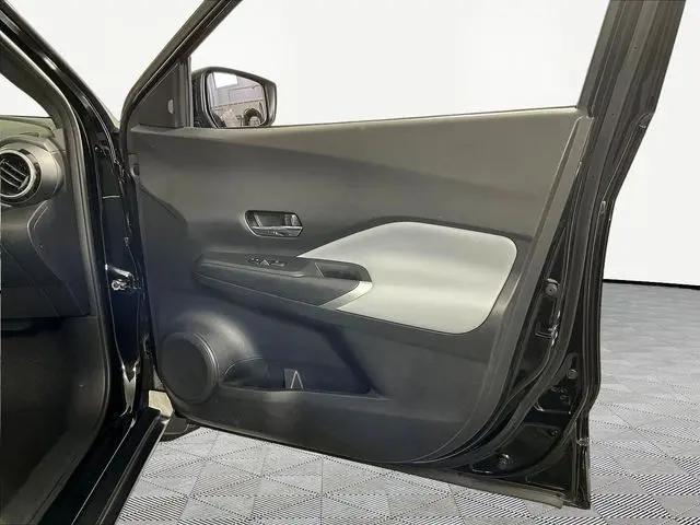 2022 Nissan Kicks SR Xtronic CVT