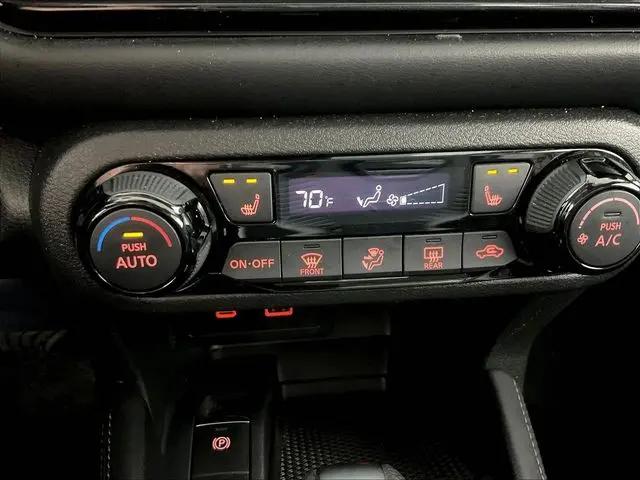 2022 Nissan Kicks SR Xtronic CVT