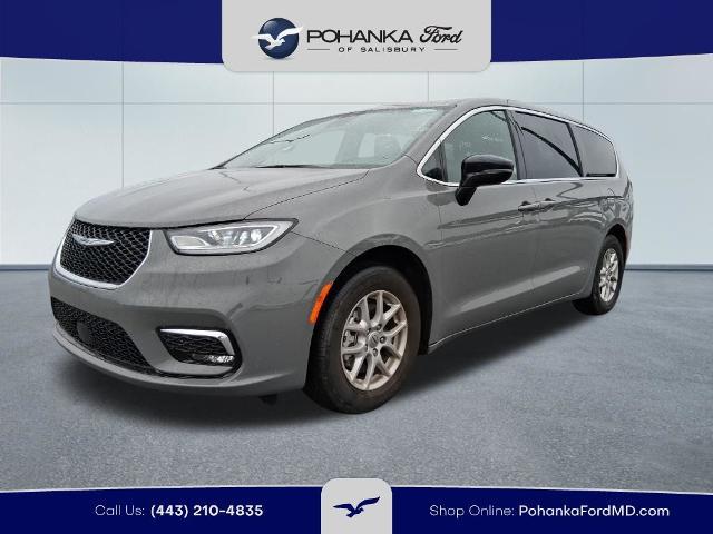 2025 Chrysler Pacifica Select for sale in Salisbury, MD