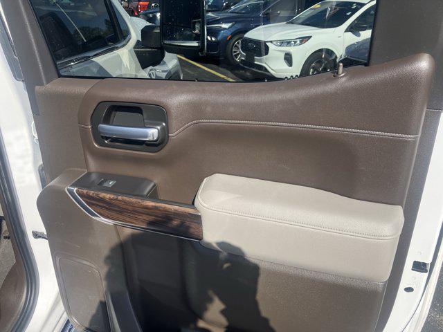 2021 GMC Sierra 1500 4WD Crew Cab Short Box SLT