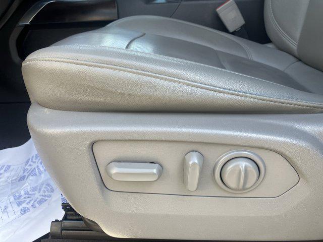 2021 GMC Sierra 1500 4WD Crew Cab Short Box SLT