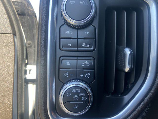 2021 GMC Sierra 1500 4WD Crew Cab Short Box SLT