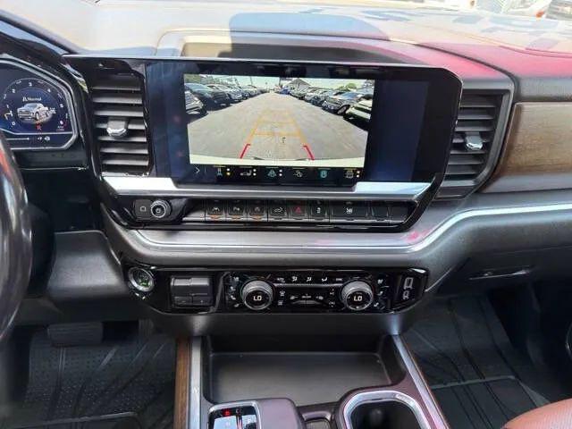 2023 Chevrolet Silverado 1500 4WD Crew Cab Short Bed High Country