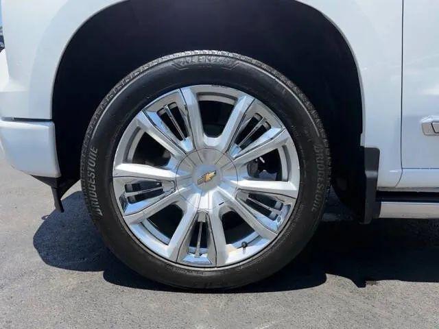 2023 Chevrolet Silverado 1500 4WD Crew Cab Short Bed High Country