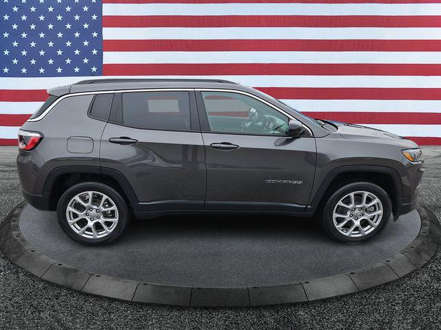 2023 Jeep Compass Latitude Lux FWD 2023 Jeep Compass Latitude Lux FWD