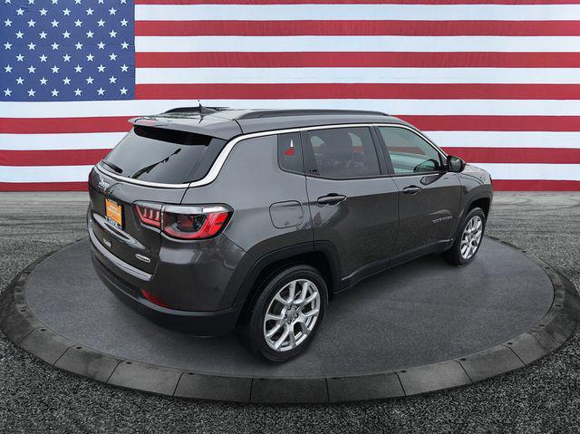 2023 Jeep Compass Latitude Lux FWD 2023 Jeep Compass Latitude Lux FWD