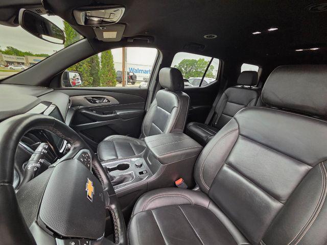 2023 Chevrolet Traverse AWD LT Leather