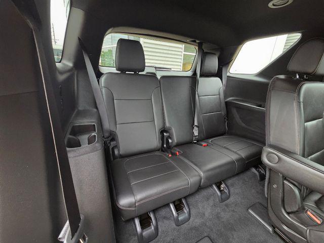 2023 Chevrolet Traverse AWD LT Leather
