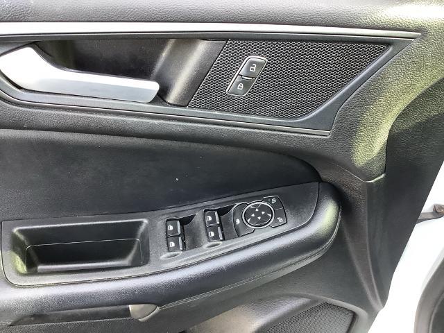 2021 Ford Edge SE