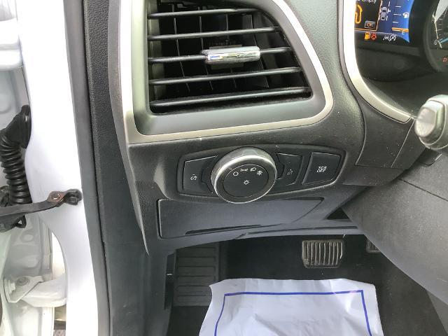 2021 Ford Edge SE