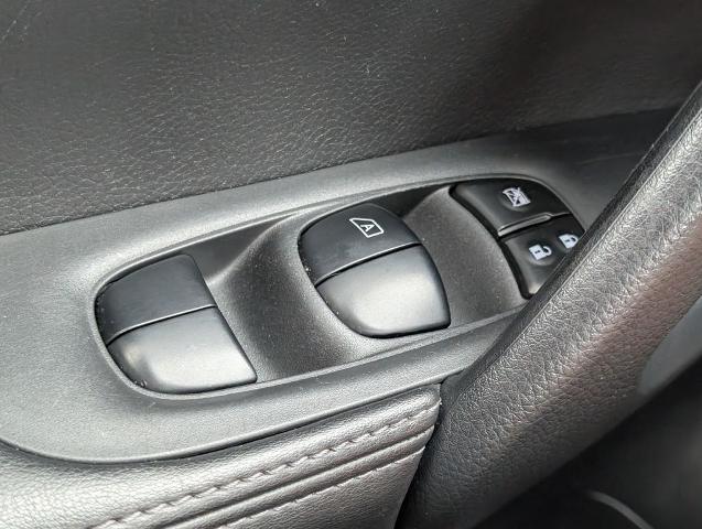2021 Nissan Rogue Sport S FWD Xtronic CVT