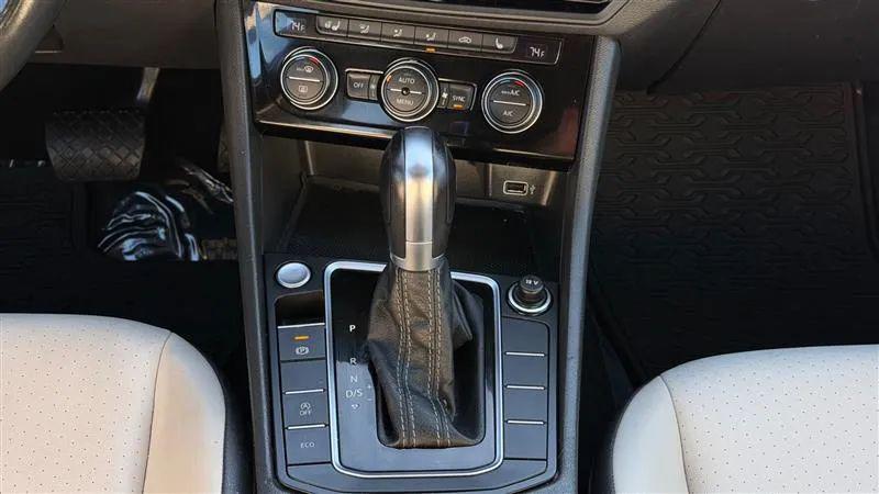 2019 Volkswagen Jetta 1.4T R-Line
