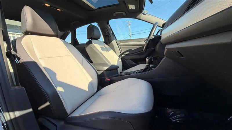 2019 Volkswagen Jetta 1.4T R-Line