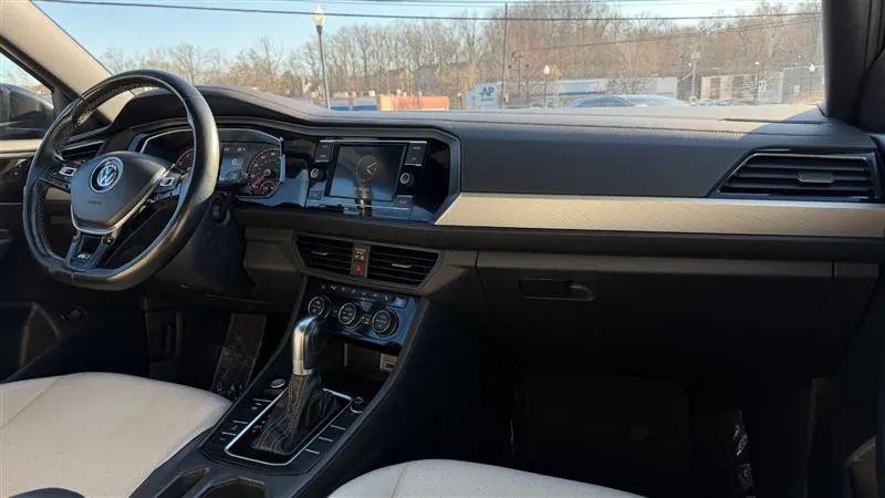 2019 Volkswagen Jetta 1.4T R-Line