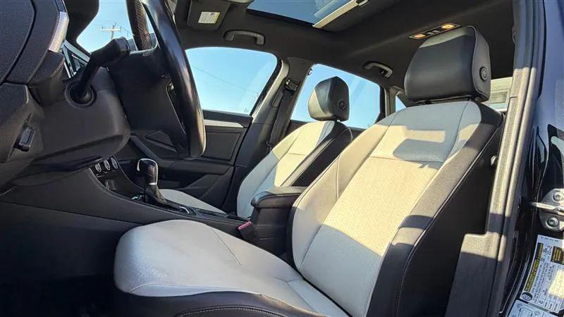 2019 Volkswagen Jetta 1.4T R-Line