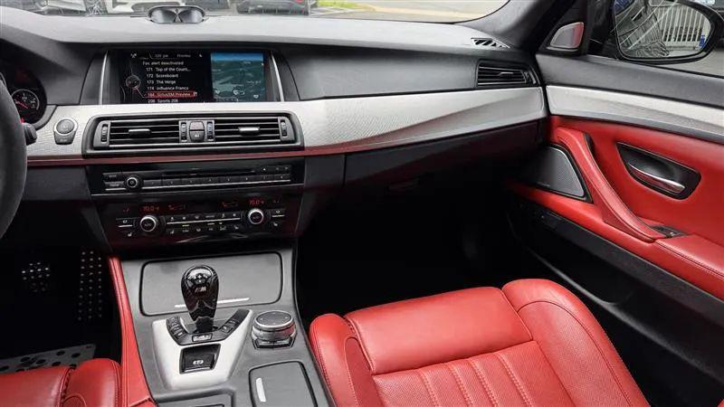 2016 BMW M5 Base