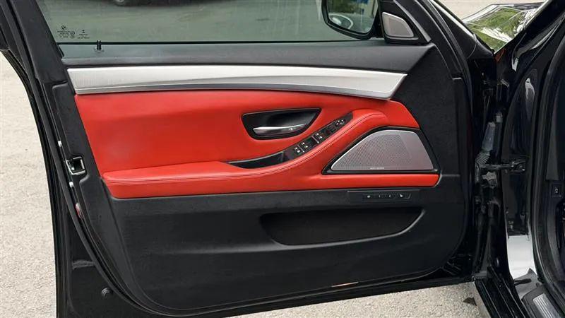 2016 BMW M5 Base