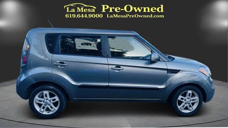 2011 Kia Soul +
