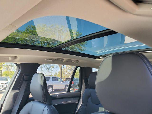 2026 Volvo XC90 Plug-In Hybrid Ultra Dark Theme, T8 AWD, Electric/Gasoline, 6 Seats