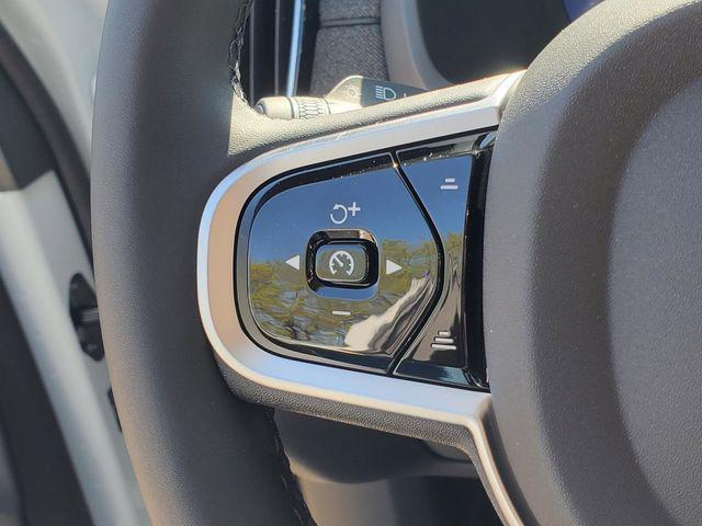 2026 Volvo XC90 Plug-In Hybrid Ultra Dark Theme, T8 AWD, Electric/Gasoline, 6 Seats