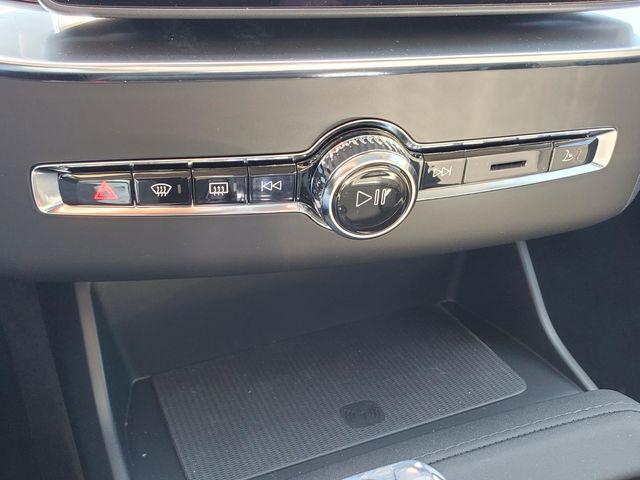 2026 Volvo XC90 Plug-In Hybrid Ultra Dark Theme, T8 AWD, Electric/Gasoline, 6 Seats