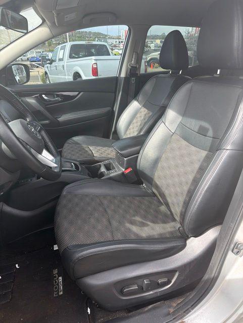 2022 Nissan Rogue Sport SV AWD Xtronic CVT