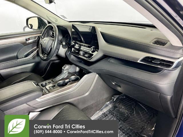 2021 Toyota Highlander Platinum