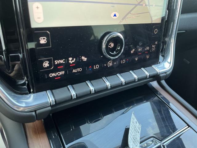 2025 GMC Yukon XL 4WD Denali