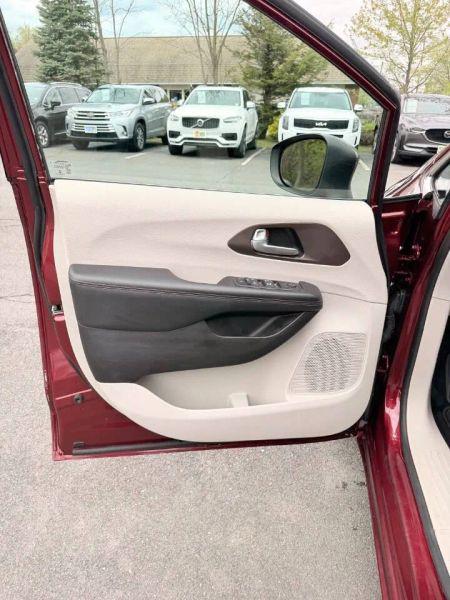 2017 Chrysler Pacifica Touring Plus