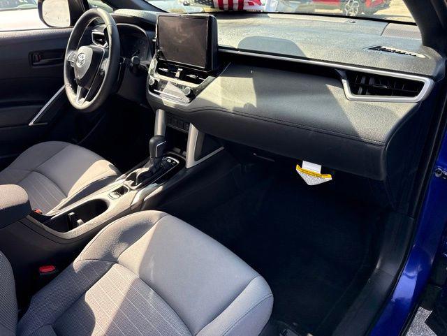 2025 Toyota Corolla Cross Hybrid SE
