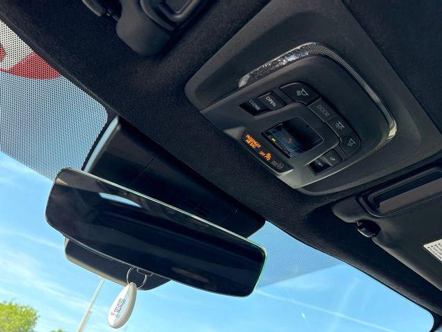 2025 Toyota Corolla Cross Hybrid SE