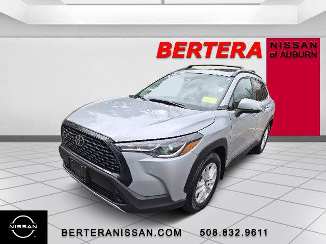 2024 Toyota Corolla Cross LE